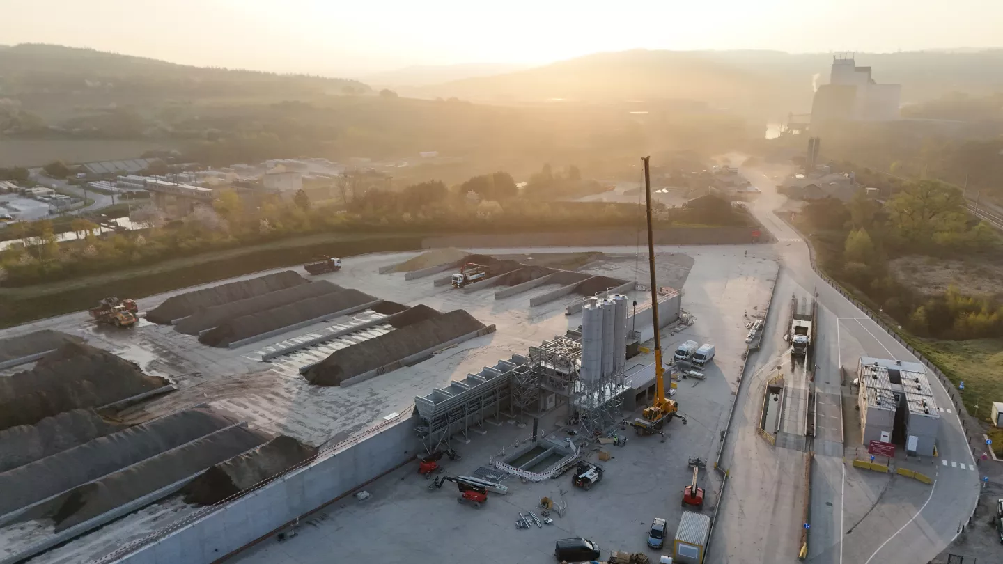 Hublet inaugure sa nouvelle centrale à béton riche