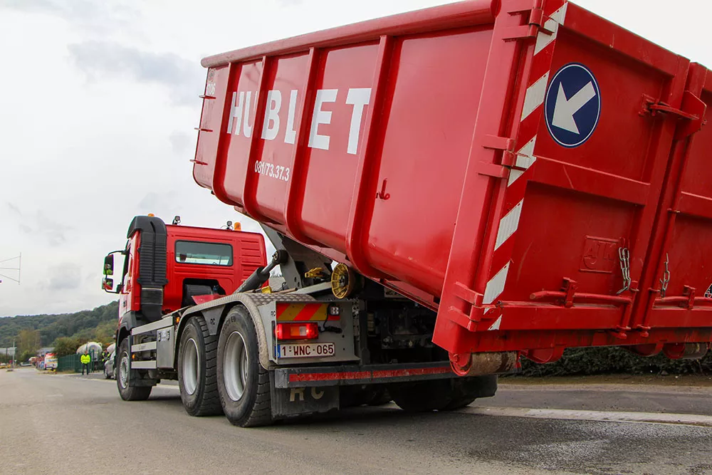 Faites confiance à Hublet pour la location de votre container à amiante en Wallonie
